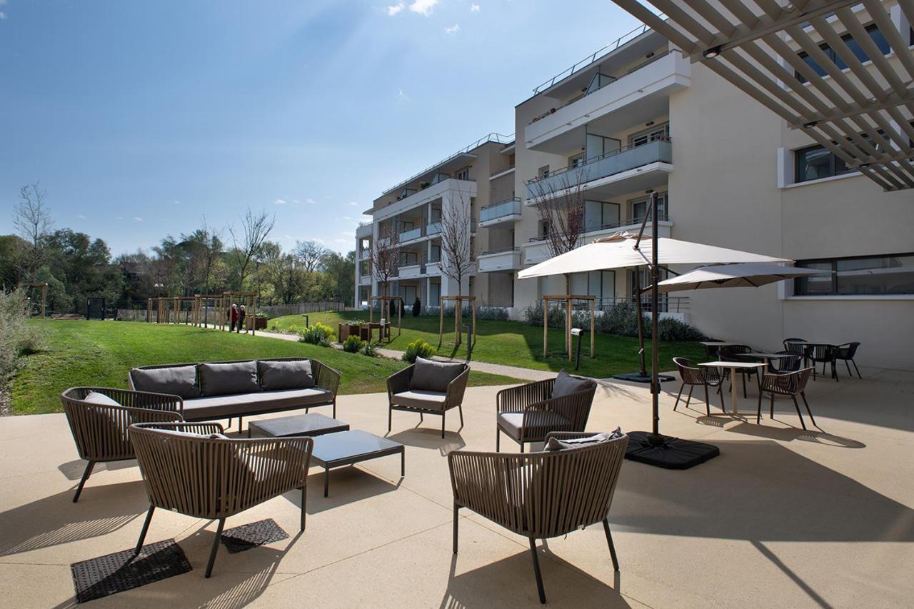 Aparthotel Domitys Les Tourmalines à Carpentras Extérieur photo