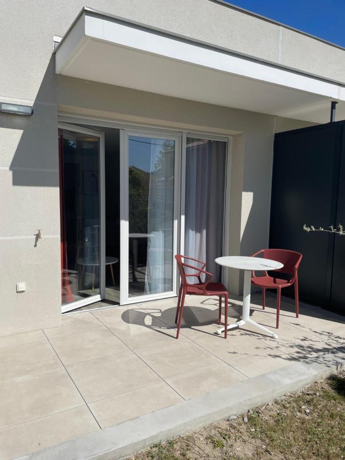 Aparthotel Domitys Les Tourmalines à Carpentras Extérieur photo